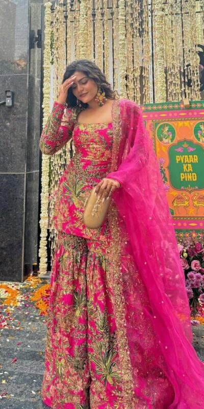 BD 1731 Pink Silk- Faux Georgette Digital Print Salwar Suit Casual, Wedding, Party, Festive, Events Etc.4-6 Working Days@ 1999/-only | Jump Suits, Salwar suit, Casual Suits, Creative suits, Designer Suits, Palazzo Suits, Party Wear Suits, Patiala Suits, Straight Suits