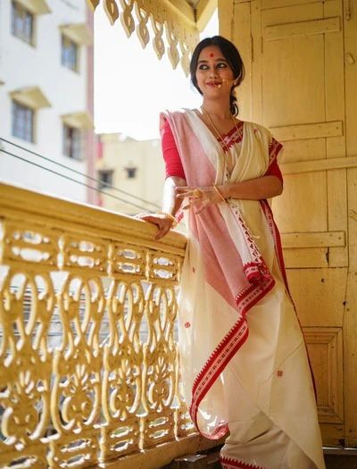 White Soft Lilan Slab Weaving Work Saree - Image 9