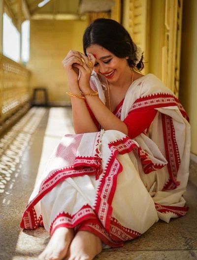 White Soft Lilan Slab Weaving Work Saree - Image 4