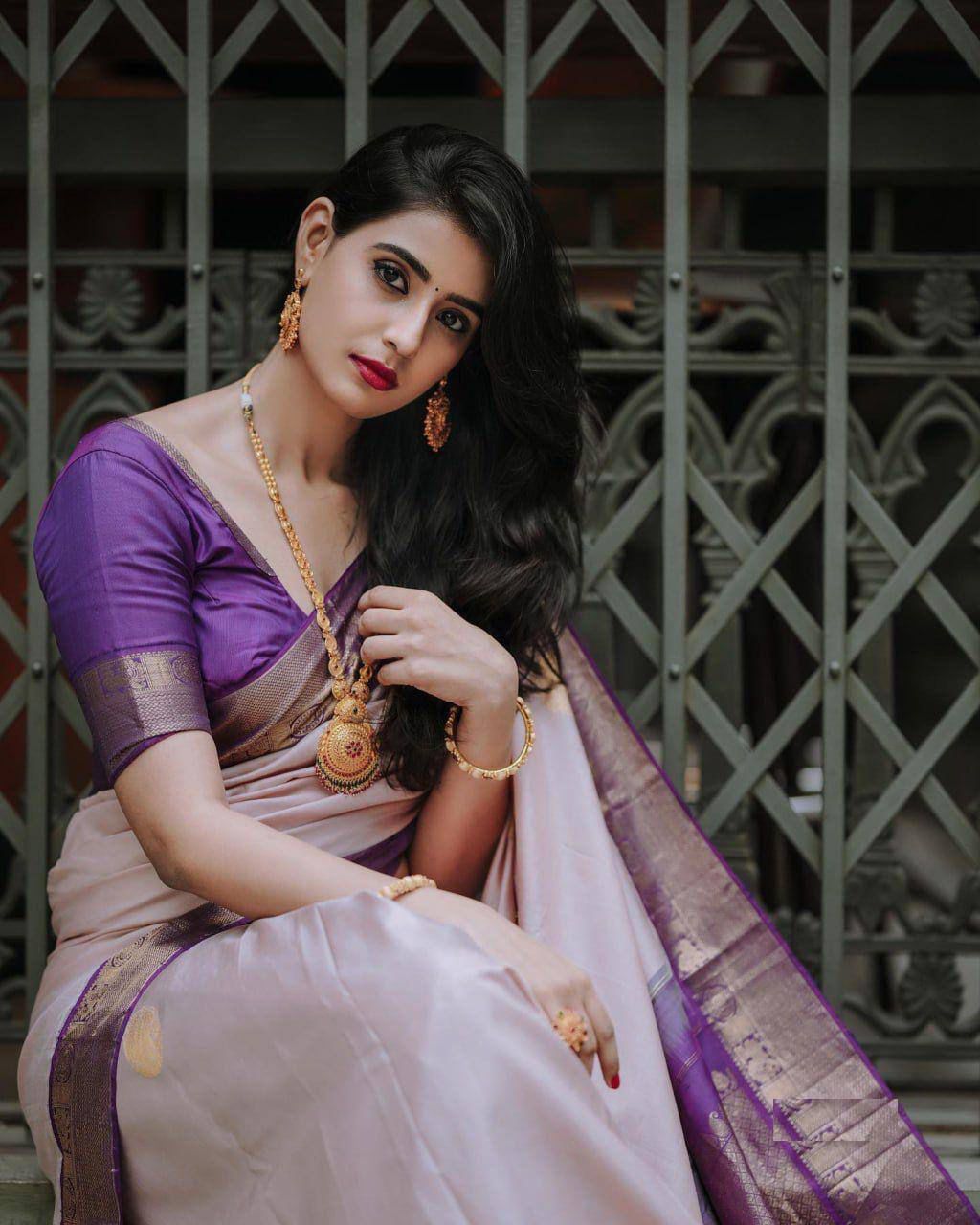 Purple Soft Lichi Silk Rich Pallu Work Saree - Image 3