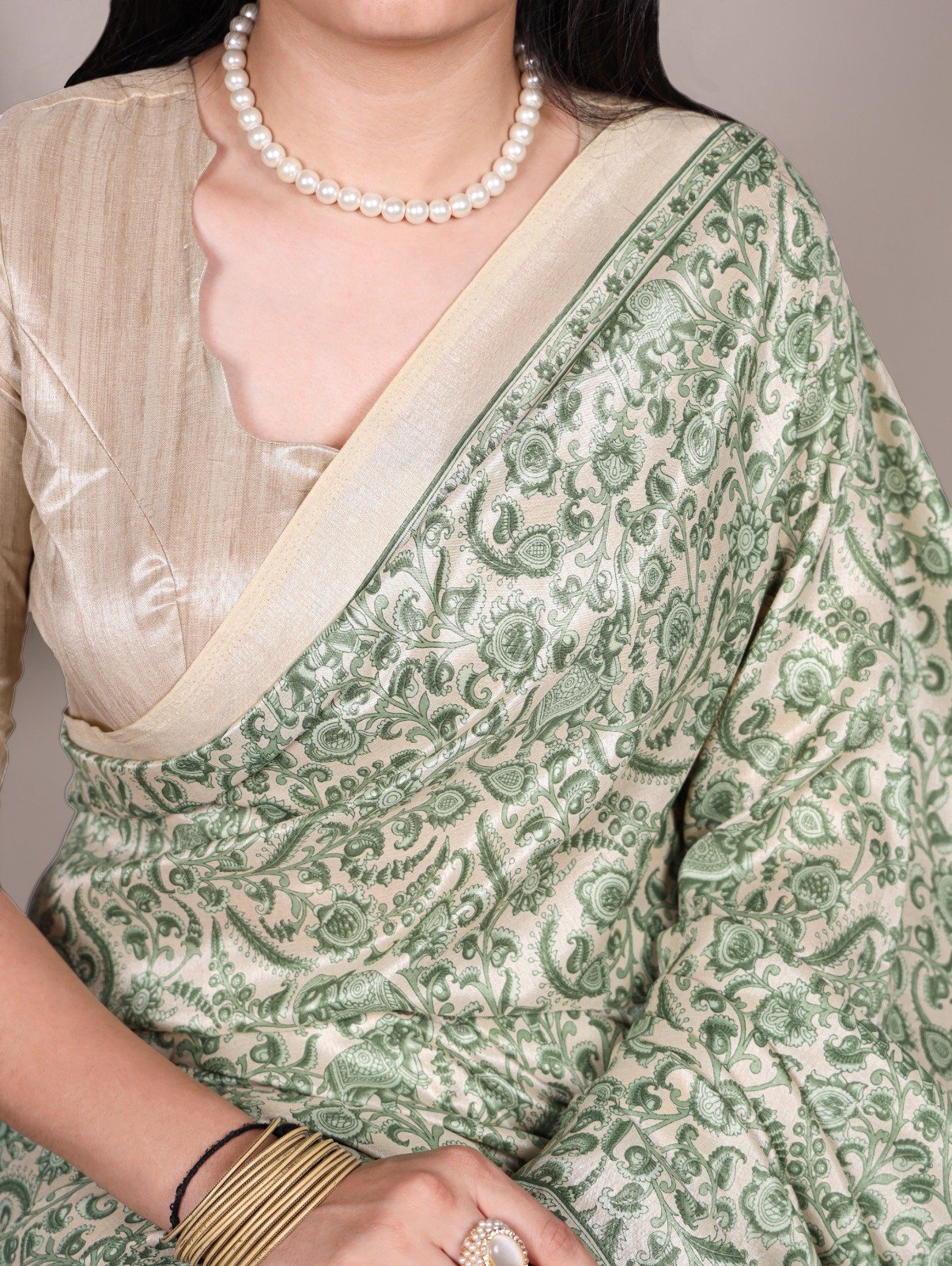 Green Taser Silk With Printed Work Saree - Image 2