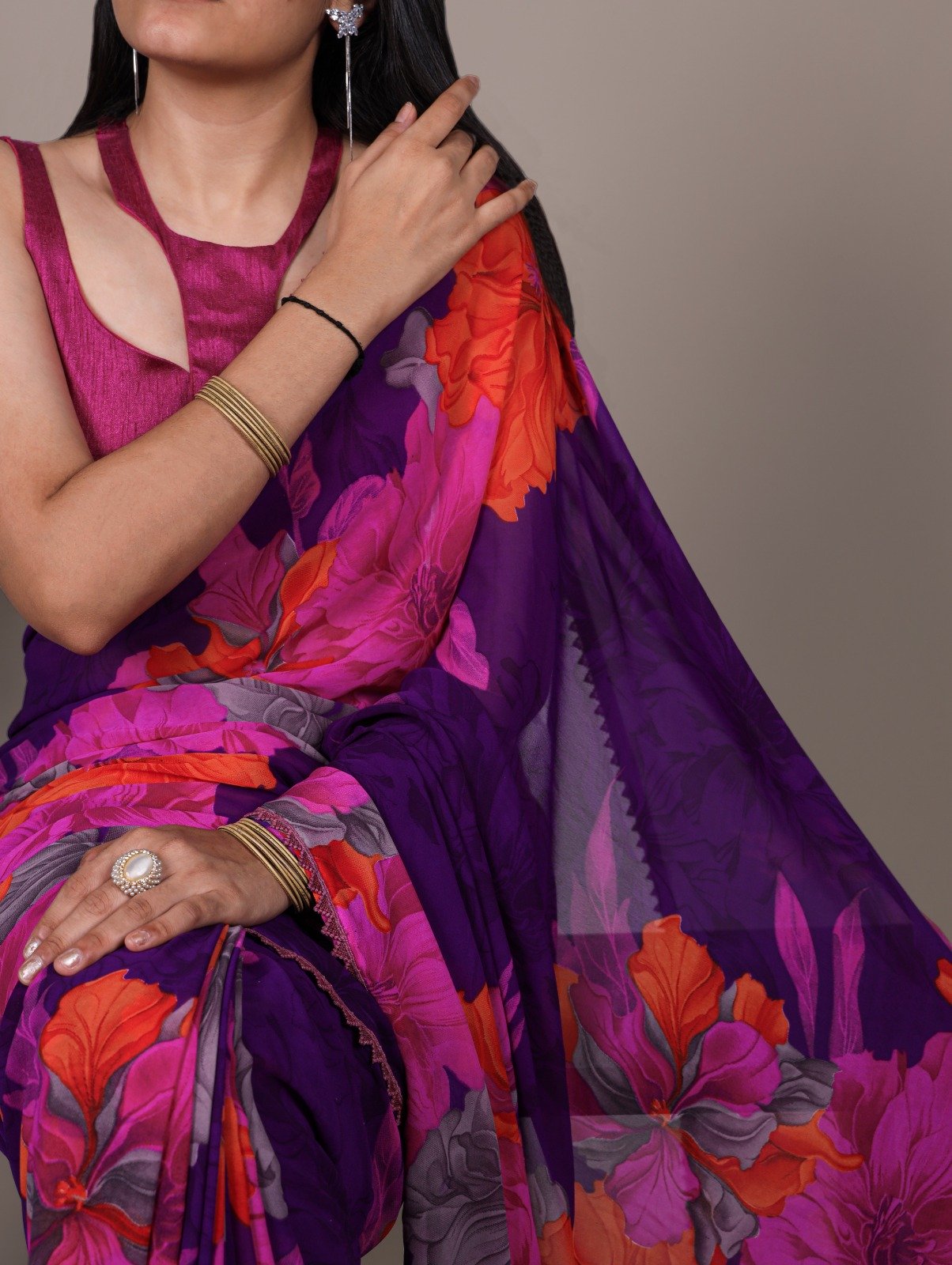 Purple Weightless Marbal Lace Border Work Saree - Image 2