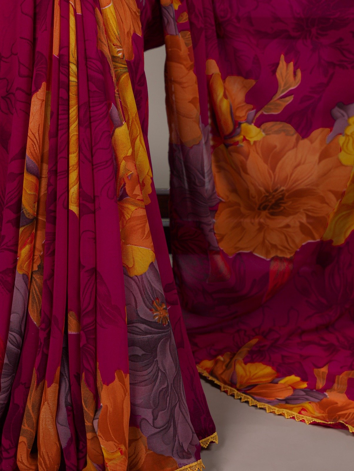 Pink Weightless Marbal Lace Border Work Saree - Image 3