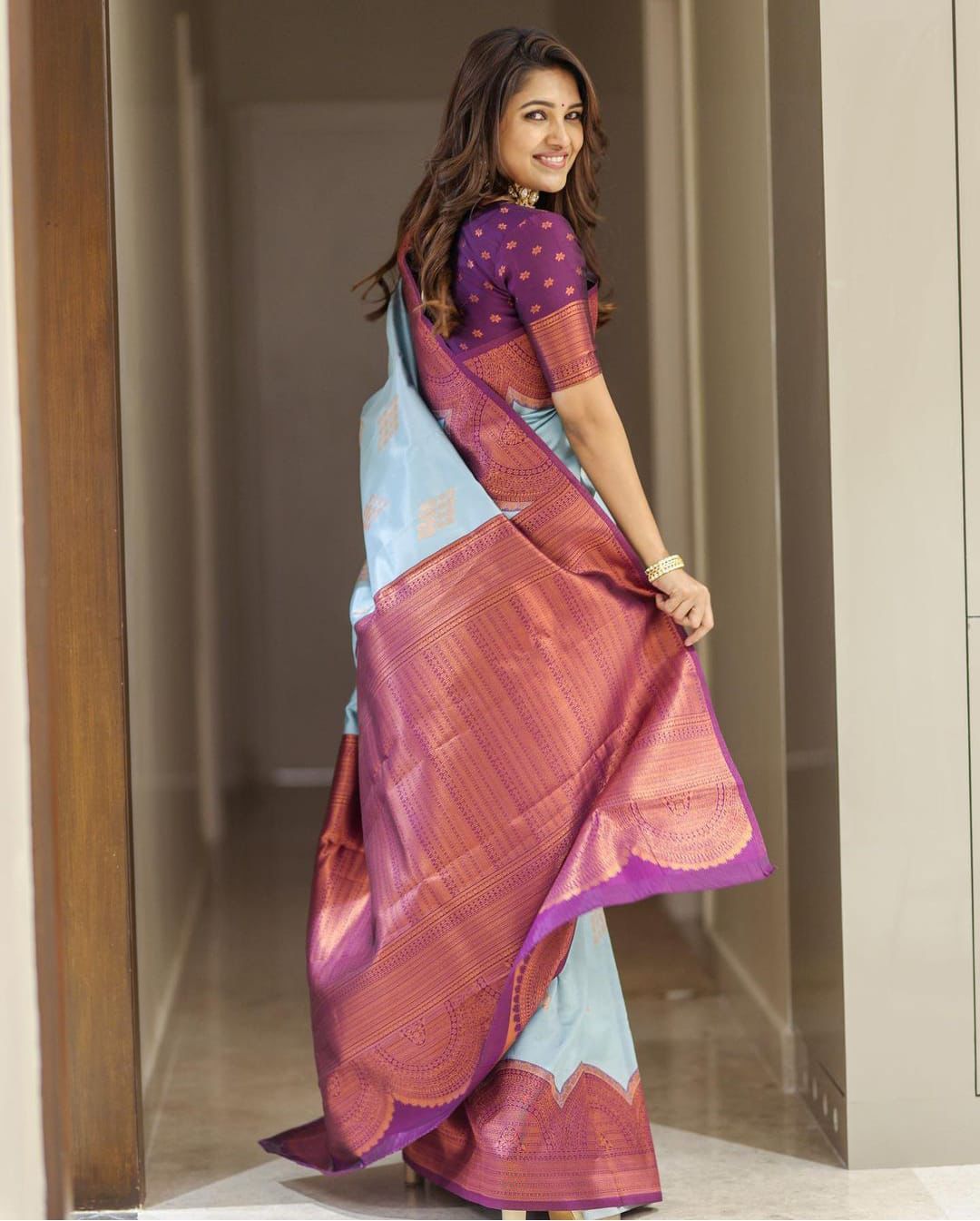 Sky Blue Lichi Silk Jacquard Work Saree - Image 4