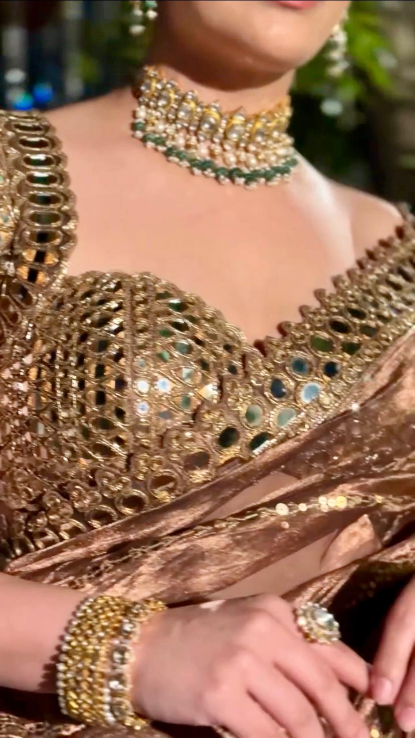 Mustered Organza Silk Mirror Embroidery Work Saree - Image 3