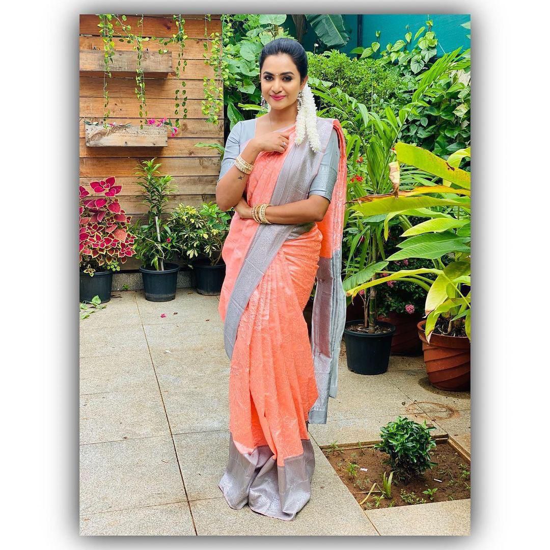 Peach Soft Lichi Silk Border Lace Work Saree - Image 8