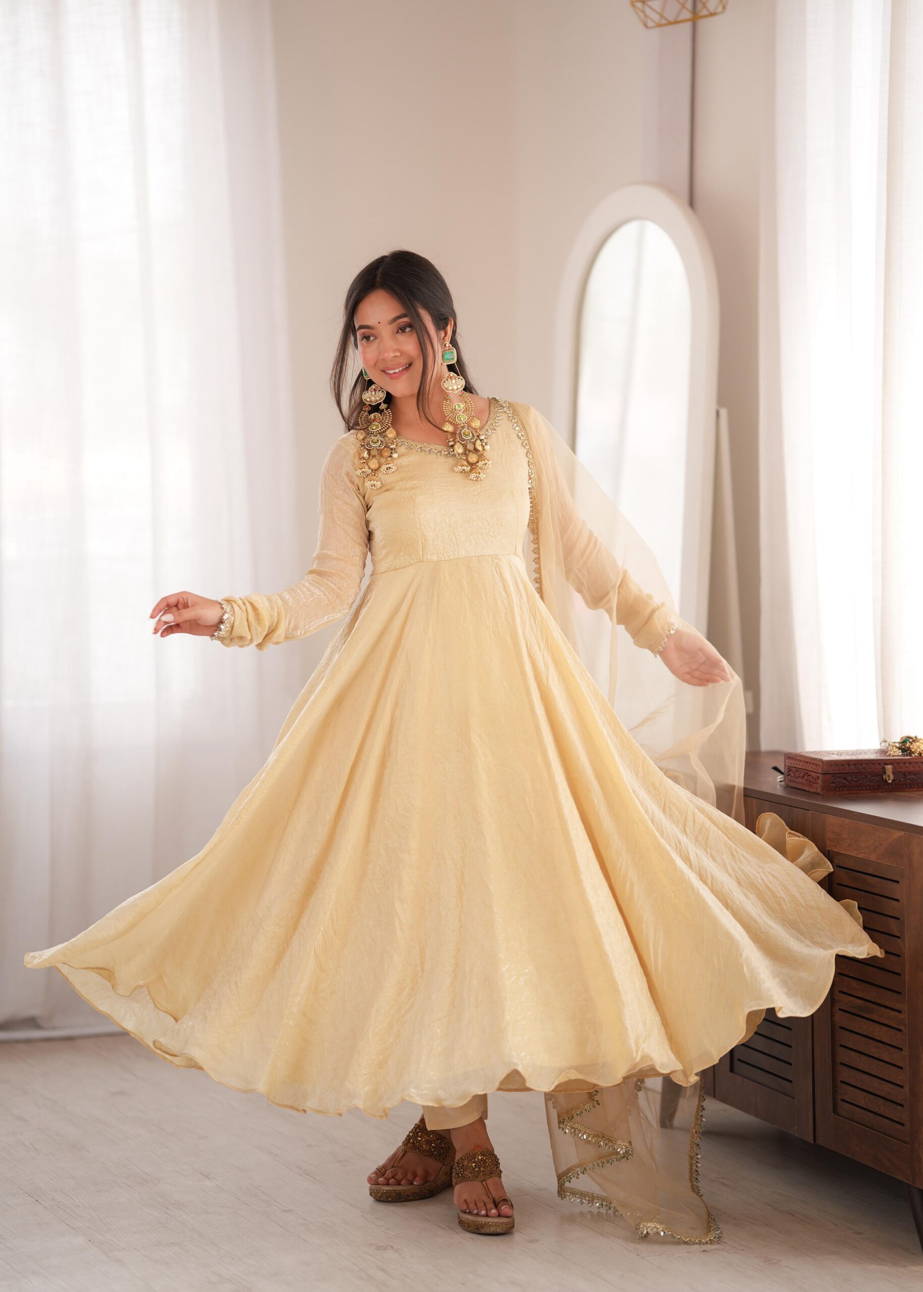 SRK 5355 Off White Doremon Crush Gown with Lace Work & Mirror Work. Exclusive Offer ₹2099. Delivery 4-6 Working Days. Shop now. | Gowns, Bollywood Gowns, Creative Gowns, Designer Gowns, Embroidered Gowns, Party Wear Gowns