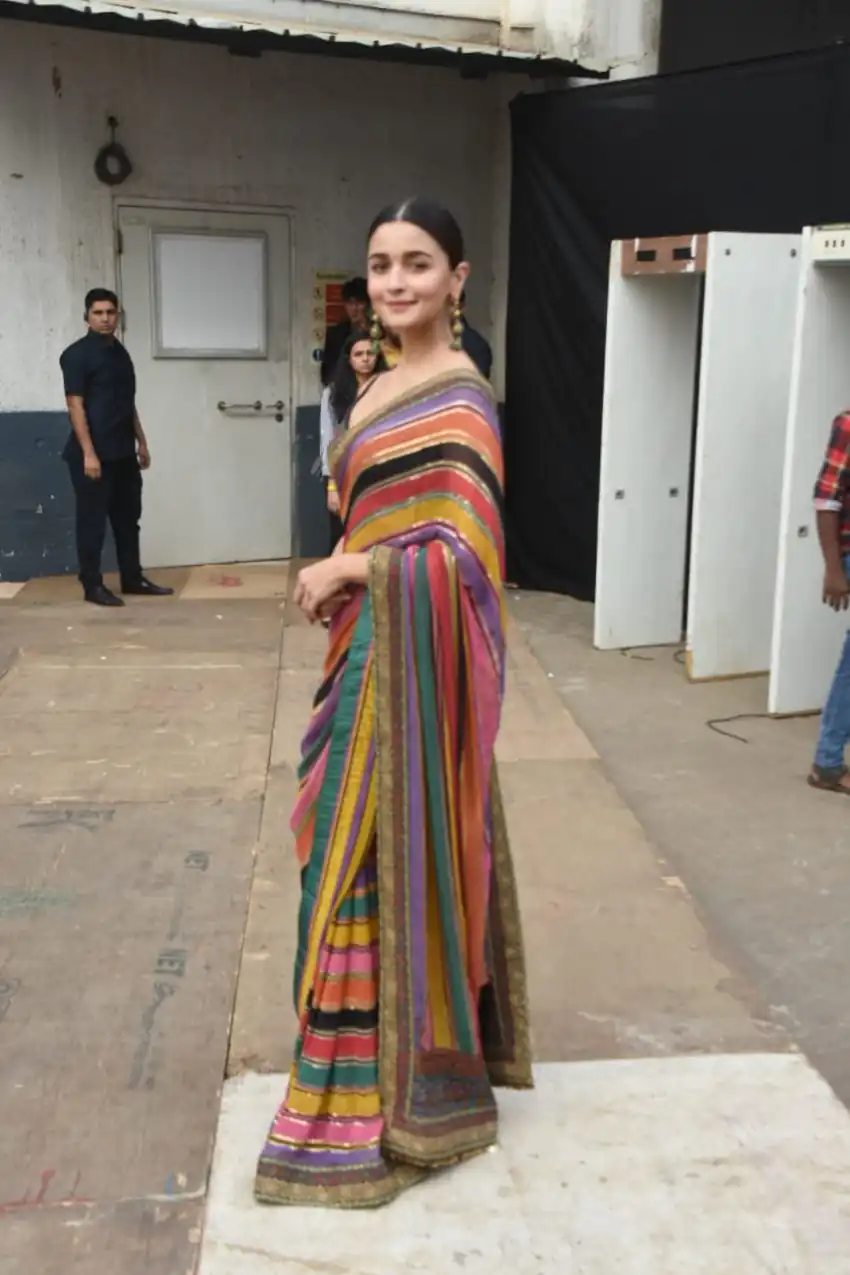 BT 236 Multi Saree : Original Moss Work : Digital Print With Fancy Lace Border Blouse : Heavy Satin Casual, Party, Wedding, Festive, @1499/- | Sarees, Bollywood Sarees, Creative Sarees, Designer Sarees, Embroidered Sarees, Modern Digital sarees, Party Wear Sarees