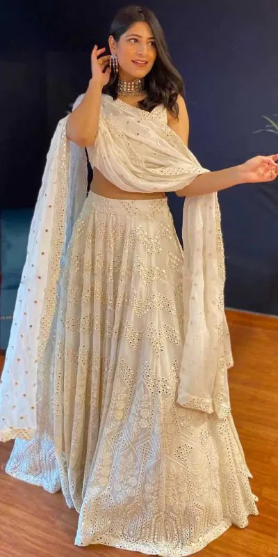 yankita-kapoor-stylish-white-color-wedding-bridal-lehenga-choli
