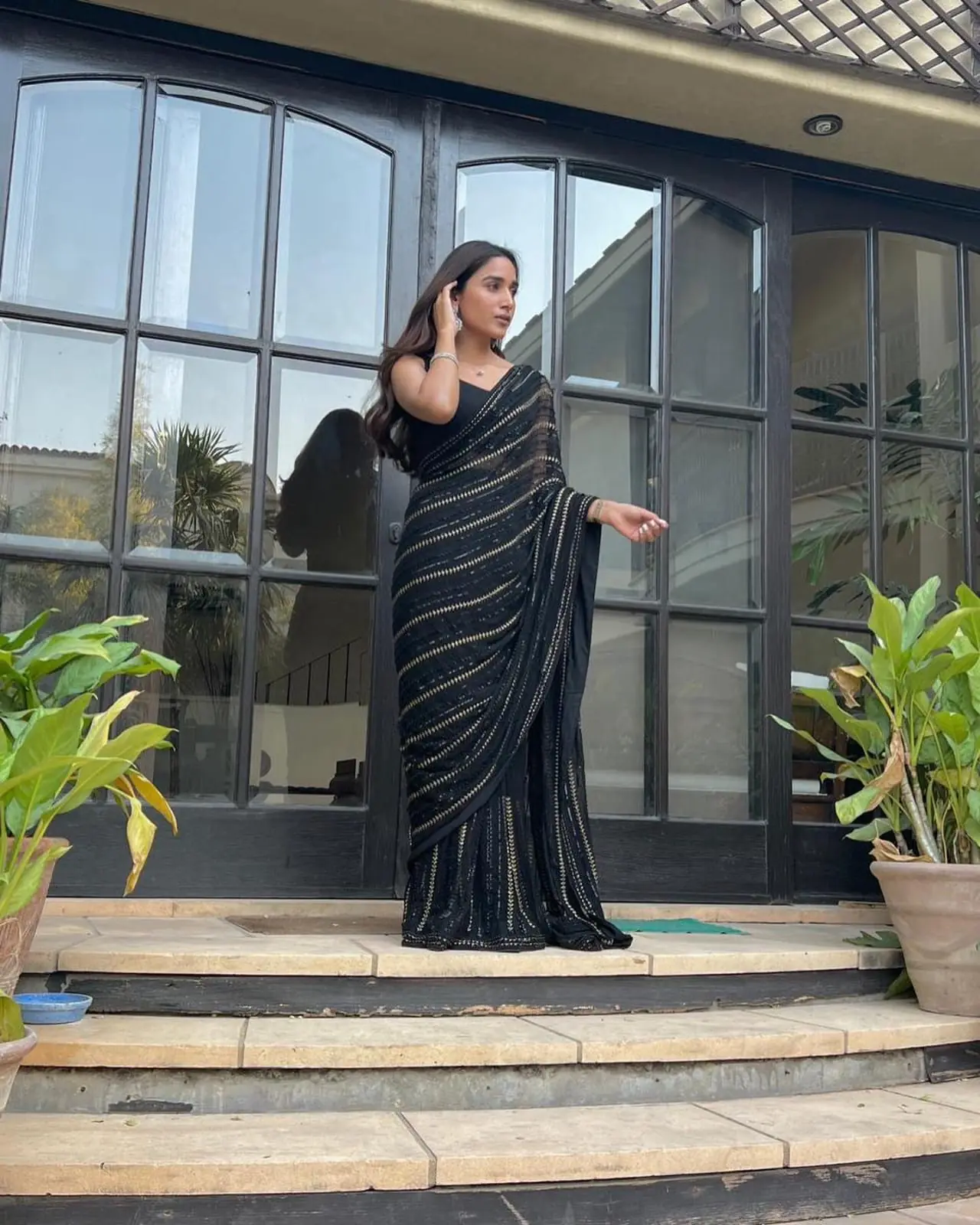 Simple Black Color Georgette Sequence Work With Peiping Saree