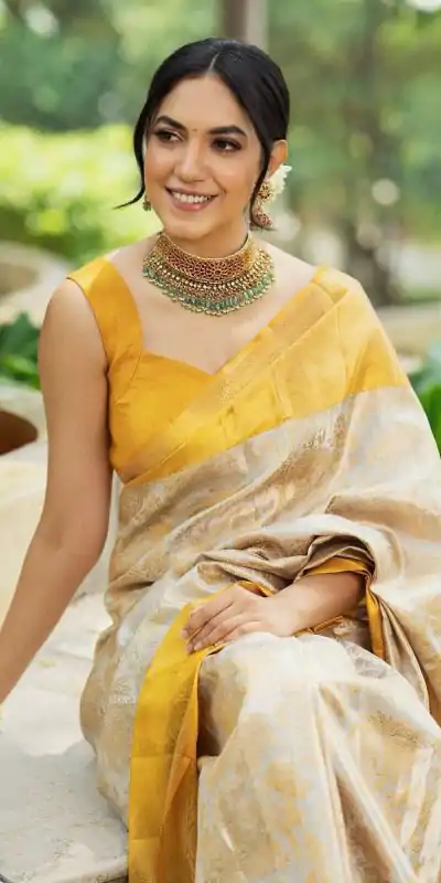 KP 5068 Golden Color Soft Lichi Silk Cloth Beautiful Rich Pallu Saree Casual, Party, Wedding, Festive, Events Etc.  Expected Delivery  4-6 Working Days @1449/ | Sarees, Bollywood Sarees, Creative Sarees, Designer Sarees, Embroidered Sarees, Ethnic Saree, Modern Digital sarees, Party Wear Sarees