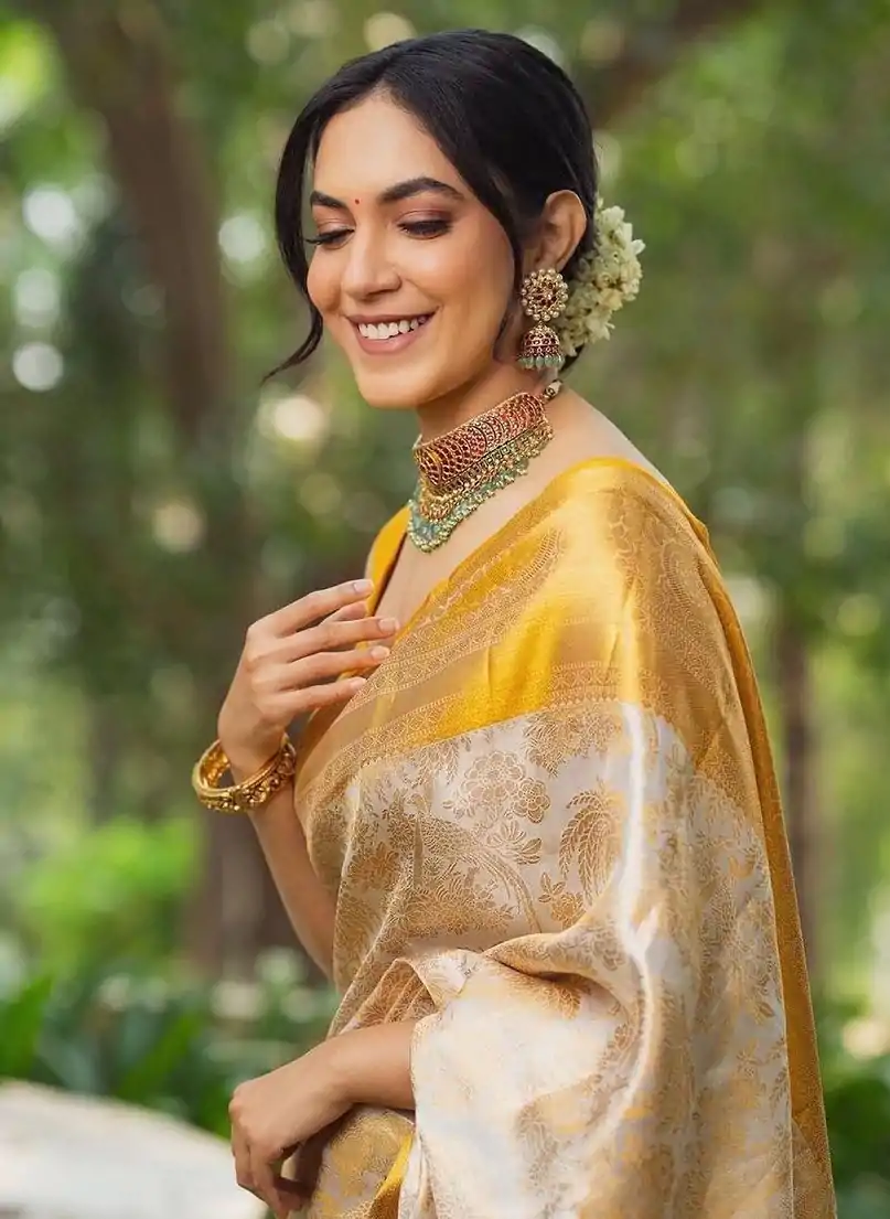 KP 5068 Golden Color Soft Lichi Silk Cloth Beautiful Rich Pallu Saree Casual, Party, Wedding, Festive, Events Etc.  Expected Delivery  4-6 Working Days @1449/ | Sarees, Bollywood Sarees, Creative Sarees, Designer Sarees, Embroidered Sarees, Ethnic Saree, Modern Digital sarees, Party Wear Sarees