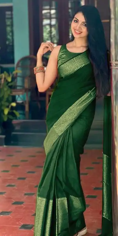 Stylish Green Color Soft Lichi Silk Cloth Jacquard All Over Saree