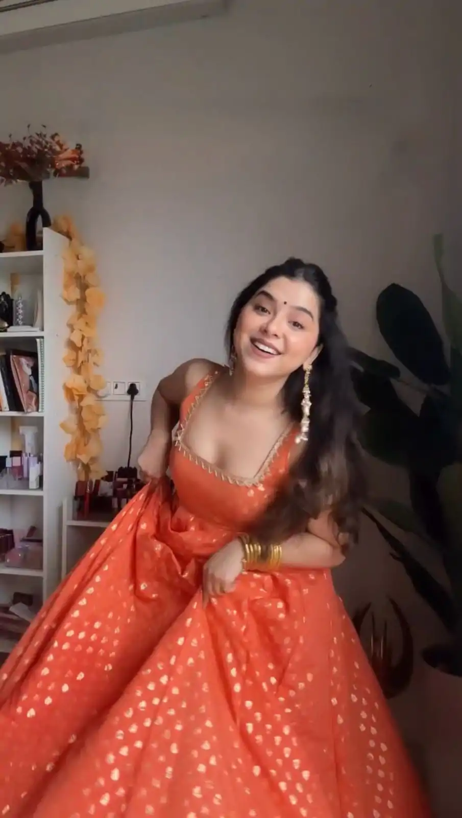 Orange Jacquard silk weaving with Lace border Anarkal Suit - Image 2