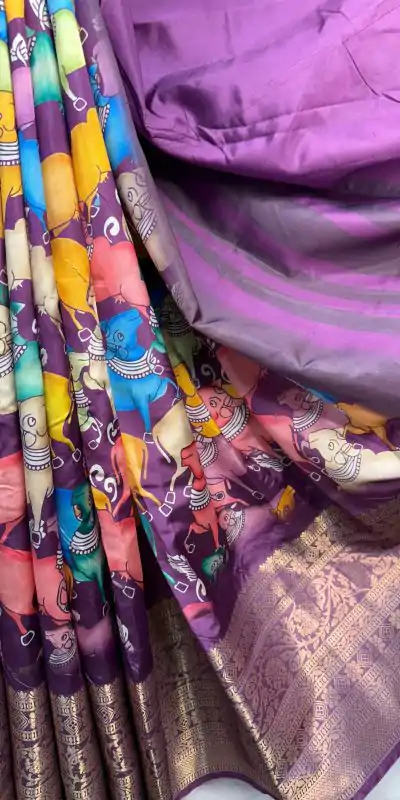 MS Kalamkari Purple Color Jacquard Dola Silk With Kalamkari Print Saree Casual, Wedding, Festive, Events . Expected Delivery  4-6 Working Days @1549/- only | Sarees, Bollywood Sarees, Creative Sarees, Designer Sarees, Embroidered Sarees, Ethnic Saree, Modern Digital sarees, Party Wear Sarees