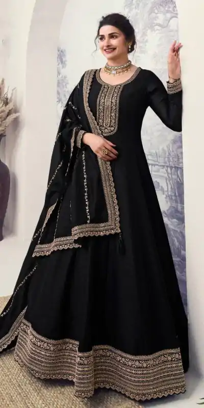 Splendorous Black Color Silk Georgette with Embroidery Work Anarkal Suit