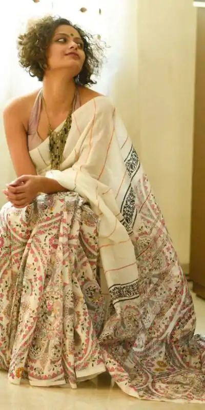 KT 197 White Color S Heavy Dola Silk Digital Print Saree Casual, Wedding, Festive, Events . Expected Delivery  4-6 Working Days @1449/- only                                                                                                                                             | Sarees, Bollywood Sarees, Creative Sarees, Designer Sarees, Embroidered Sarees, Ethnic Saree, Modern Digital sarees, Party Wear Sarees