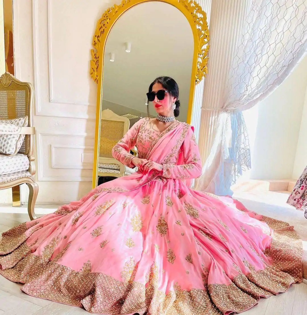 BD 1493 Light Pink Color Fox Georgette Embroidery Sequins Work Lehenga Choli Wedding, Party, Festive, Events Etc. Delivery 4-6 Working Days Rs 2049 | Lehenga, Bollywood Lehenga, Creative Lehenga, Designer Lehenga, Embroidered Lehenga, Party Wear Lehenga