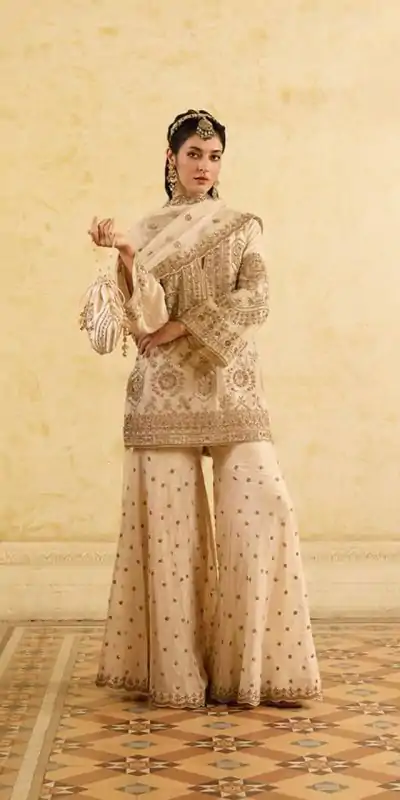 Perfect Cream Color Chinon silk Thread With Sequence Salwar Suit