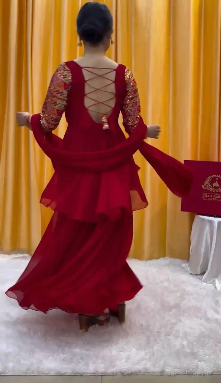 Red Fox Georgette Thread Work With Fancy Button Salwar Suit - Image 4