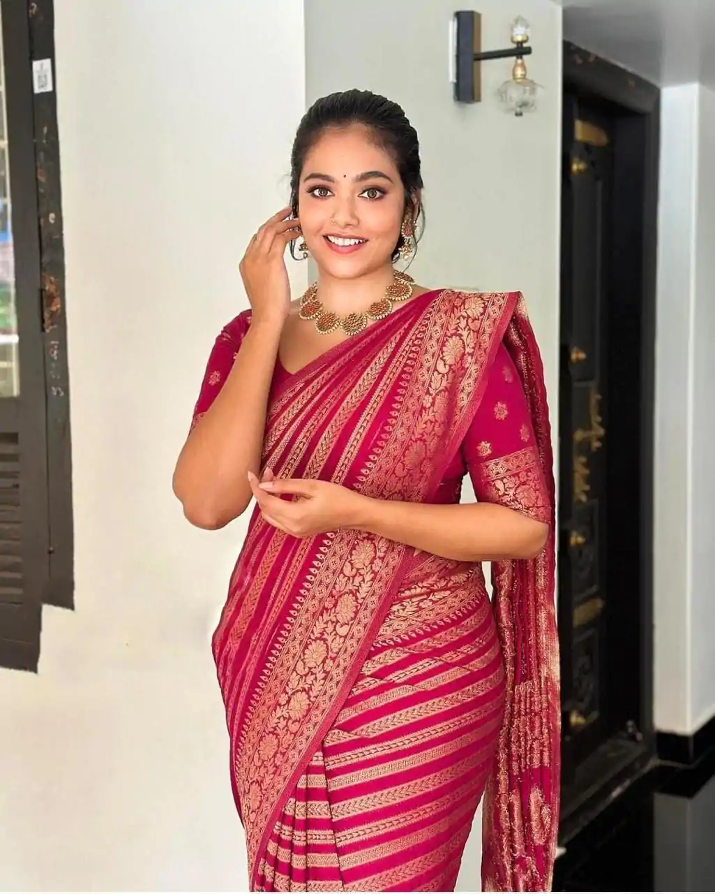 MS 503 Red Color Soft Litchi Silk On All Over Saree Casual, Wedding, Festive, Events . Expected Delivery 4-6 Working Days @1199/- only | Sarees, Bollywood Sarees, Creative Sarees, Designer Sarees, Embroidered Sarees, Ethnic Saree, Modern Digital sarees, Party Wear Sarees