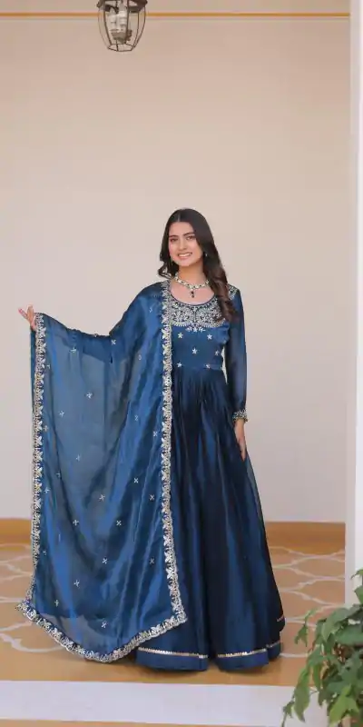 Classic Blue Wine Color Burberry Silk Sequence Work Readmit Less Gown