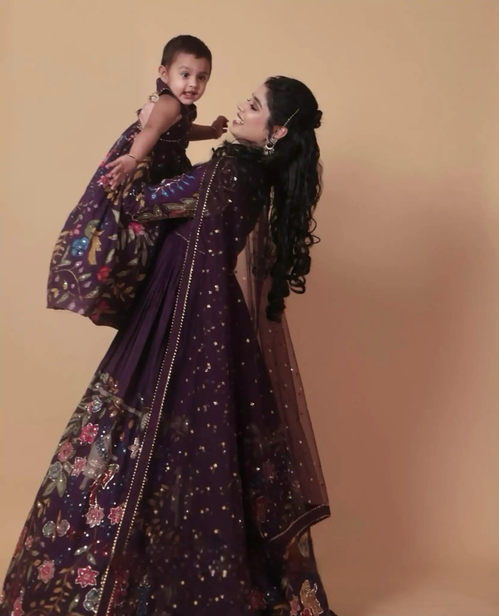 Elegant Dark Purple Color Chant Crepe Kalamkari Print Gown