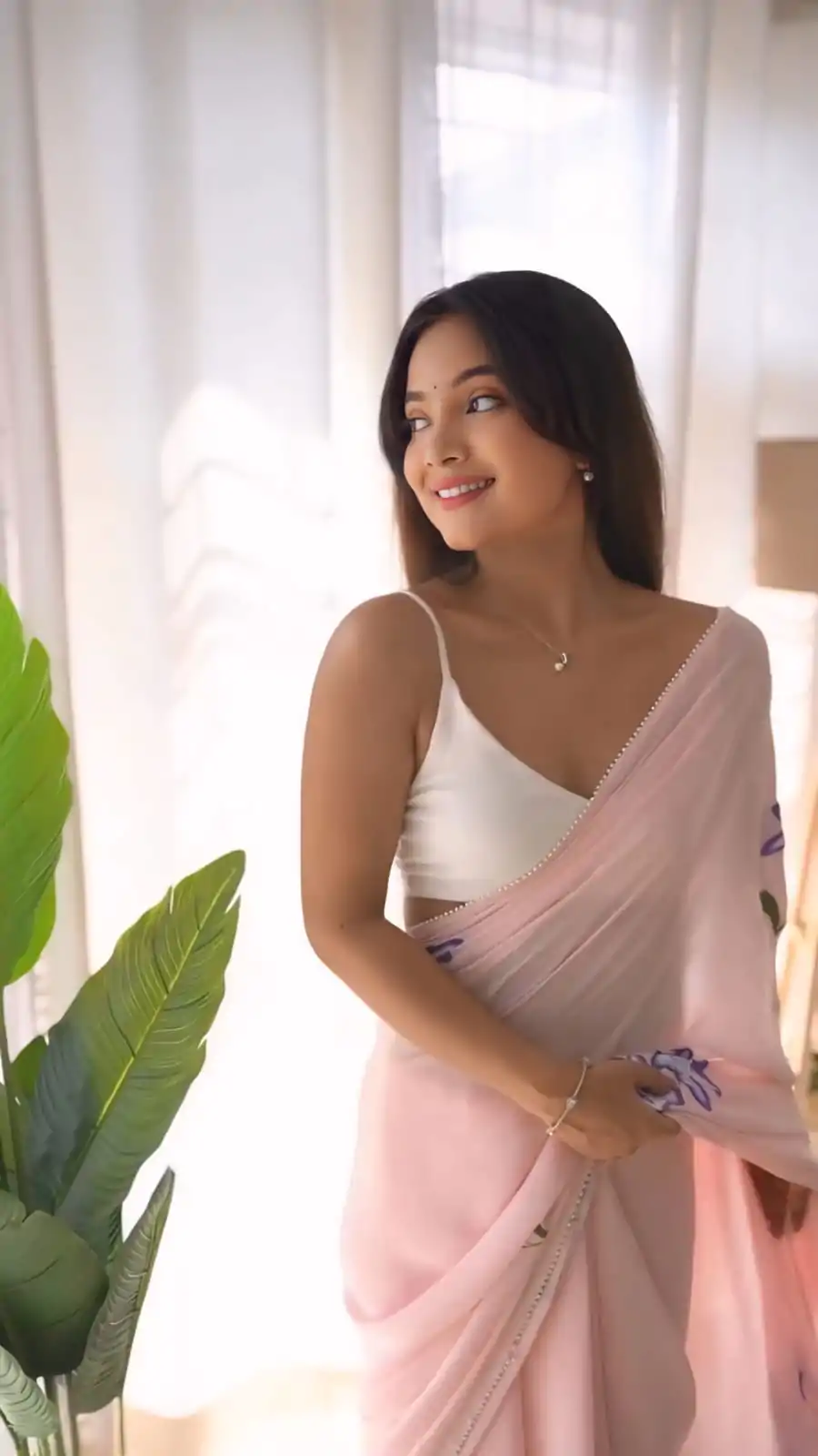 SC 408 Pink Color Pure Soft Georgette Silk Pari Work Saree Casual, Wedding, Festive, Events . Expected Delivery  4-6 Working Days @1599/- only                                                                                                                                           | Sarees, Bollywood Sarees, Creative Sarees, Designer Sarees, Embroidered Sarees, Ethnic Saree, Modern Digital sarees, Party Wear Sarees