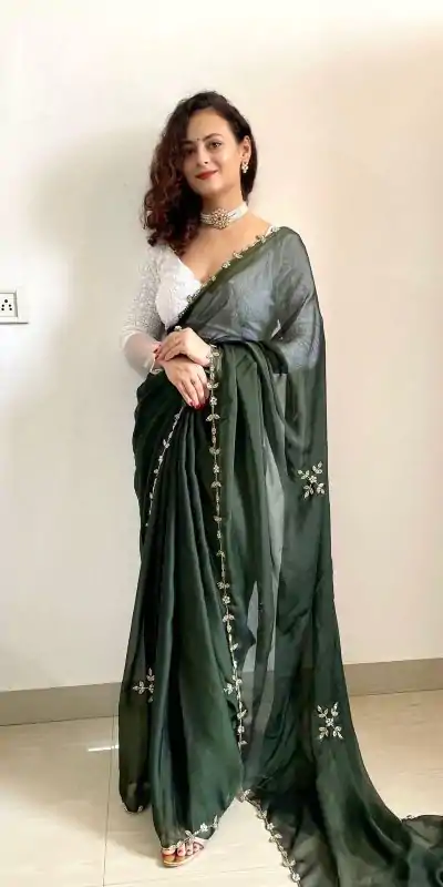  AC Resham Green Color Rangoli Silk Handwork Cutwork Pearl Saree Casual, Wedding, Festive, Events . Expected Delivery  4-6 Working Days @1999/- only                                                                                                                                             | Sarees, Bollywood Sarees, Creative Sarees, Designer Sarees, Embroidered Sarees, Ethnic Saree, Modern Digital sarees, Party Wear Sarees