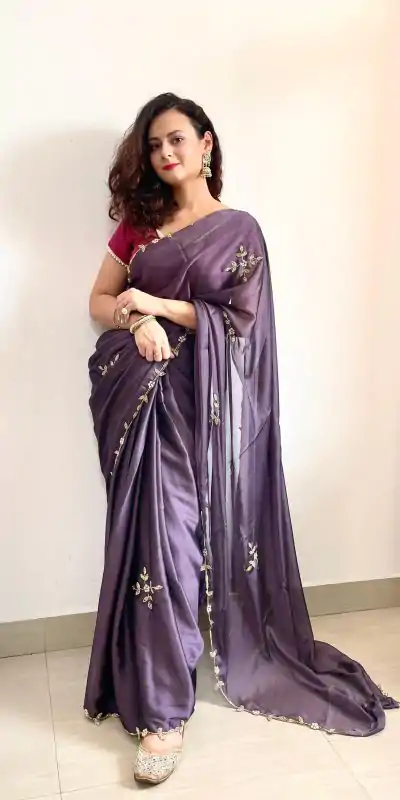  AC Resham Violet Color Rangoli Silk Handwork Cutwork Pearl Saree Casual, Wedding, Festive, Events . Expected Delivery  4-6 Working Days @1999/- only                                                                                                                                             | Sarees, Bollywood Sarees, Creative Sarees, Designer Sarees, Embroidered Sarees, Ethnic Saree, Modern Digital sarees, Party Wear Sarees