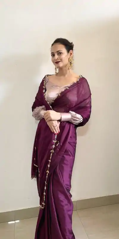  AC Resham Wine Color Rangoli Silk Handwork Cutwork Pearl Saree Casual, Wedding, Festive, Events . Expected Delivery  4-6 Working Days @1999/- only                                                                                                                                             | Sarees, Bollywood Sarees, Creative Sarees, Designer Sarees, Embroidered Sarees, Ethnic Saree, Modern Digital sarees, Party Wear Sarees