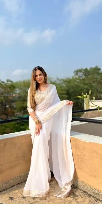 JR 579 White Color Georgette Sequence Work Lace Saree Casual, Wedding, Festive, Events . Expected Delivery  4-6 Working Days @1599/- only                                                                                                                                             | Sarees, Bollywood Sarees, Creative Sarees, Designer Sarees, Embroidered Sarees, Ethnic Saree, Modern Digital sarees, Party Wear Sarees
