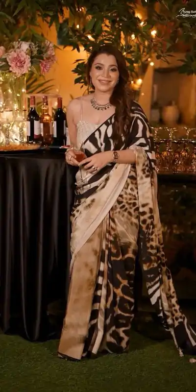 Superb Color Vichitra Silk Digital Prints Work Saree