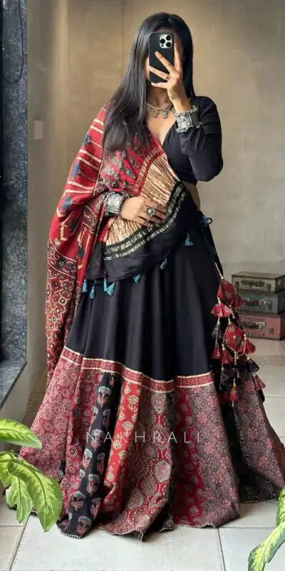 BE 389 Black Color Polyester Rayon With Print Lehenga Choli Wedding, Party, Festive, Events Etc. Delivery 4-6 Working Days Rs 1999 | Lehenga, Bollywood Lehenga, Creative Lehenga, Designer Lehenga, Embroidered Lehenga, Party Wear Lehenga