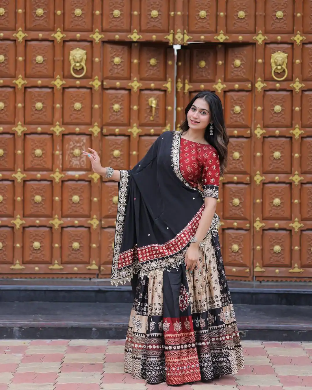 LG 645 Black Color Printed Polly Reyon Lehenga Choli Wedding, Party, Festive, Events Etc. Delivery 4-6 Working Days Rs 1999 | Lehenga, Bollywood Lehenga, Creative Lehenga, Designer Lehenga, Embroidered Lehenga, Party Wear Lehenga