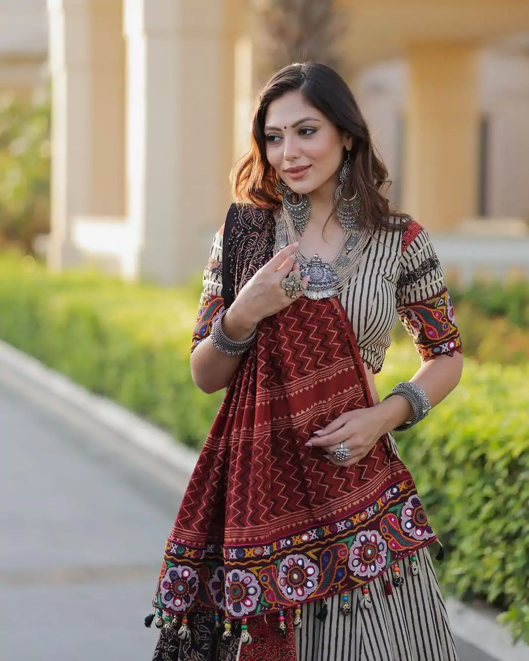 LG 641 Off White Color Printed Rayon Real Mirror Work Lehenga Choli Wedding, Party, Festive, Events Etc. Delivery 4-6 Working Days Rs 1999 | Lehenga, Bollywood Lehenga, Creative Lehenga, Designer Lehenga, Embroidered Lehenga, Party Wear Lehenga