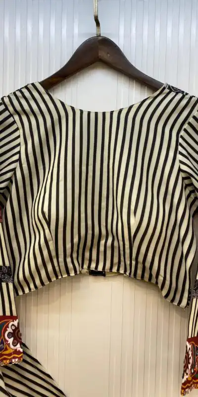 LG 641 Off White Color Printed Rayon Real Mirror Work Lehenga Choli Wedding, Party, Festive, Events Etc. Delivery 4-6 Working Days Rs 1999 | Lehenga, Bollywood Lehenga, Creative Lehenga, Designer Lehenga, Embroidered Lehenga, Party Wear Lehenga