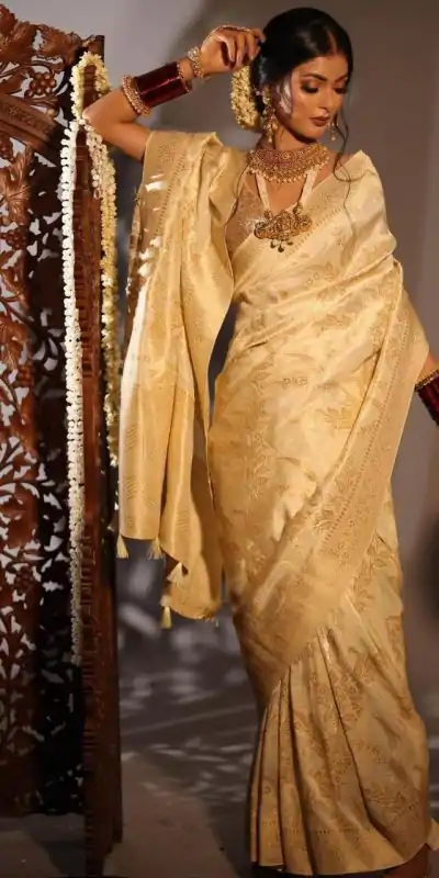 KP 3088 Off White Designer Work in Soft Lichi Silk Jacquard Work Saree at just ₹1399. Delivery 4-6 Working Days. Shop now. | Sarees, Bollywood Sarees, Creative Sarees, Designer Sarees, Embroidered Sarees, Ethnic Saree, Modern Digital sarees, Party Wear Sarees