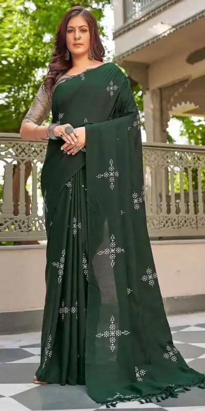 BT 1104 Green Natural silk with Thread Embroidery & Embroidery Work Saree . Now at just ₹1549. Delivery 4-6 Working Days. Shop now. | Sarees, Bollywood Sarees, Creative Sarees, Designer Sarees, Embroidered Sarees, Ethnic Saree, Modern Digital sarees, Party Wear Sarees