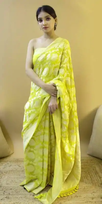KP 1073 Light Yellow Soft Lichi Silk Saree Perfect for Wedding, Party, Sangeet, Ethnic Day, Festival Celebrations Get it for ₹1399. Delivery 4-6 Working Da | Sarees, Bollywood Sarees, Creative Sarees, Designer Sarees, Embroidered Sarees, Ethnic Saree, Modern Digital sarees, Party Wear Sarees