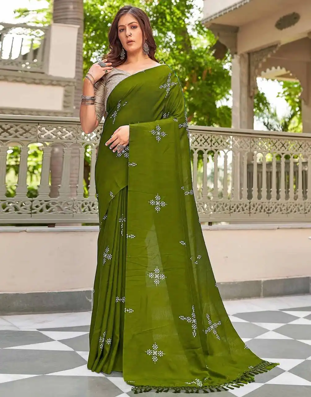 BT 1104 Mehendi Natural silk with Thread Embroidery & Embroidery Work Saree . Now at just ₹1549. Delivery 4-6 Working Days. Shop now. | Sarees, Bollywood Sarees, Creative Sarees, Designer Sarees, Embroidered Sarees, Ethnic Saree, Modern Digital sarees, Party Wear Sarees