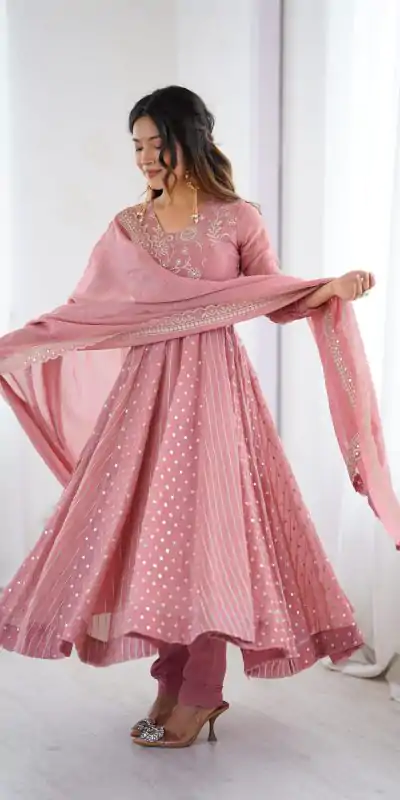SRK 5293 Peach With Crunchy Silk With Fully Flair with Lace Work & Embroidery Work Anarkali Gown . Introductory Price ₹2149. Delivery 4-6 Worki | Gowns, Bollywood Gowns, Creative Gowns, Designer Gowns, Embroidered Gowns, Party Wear Gowns