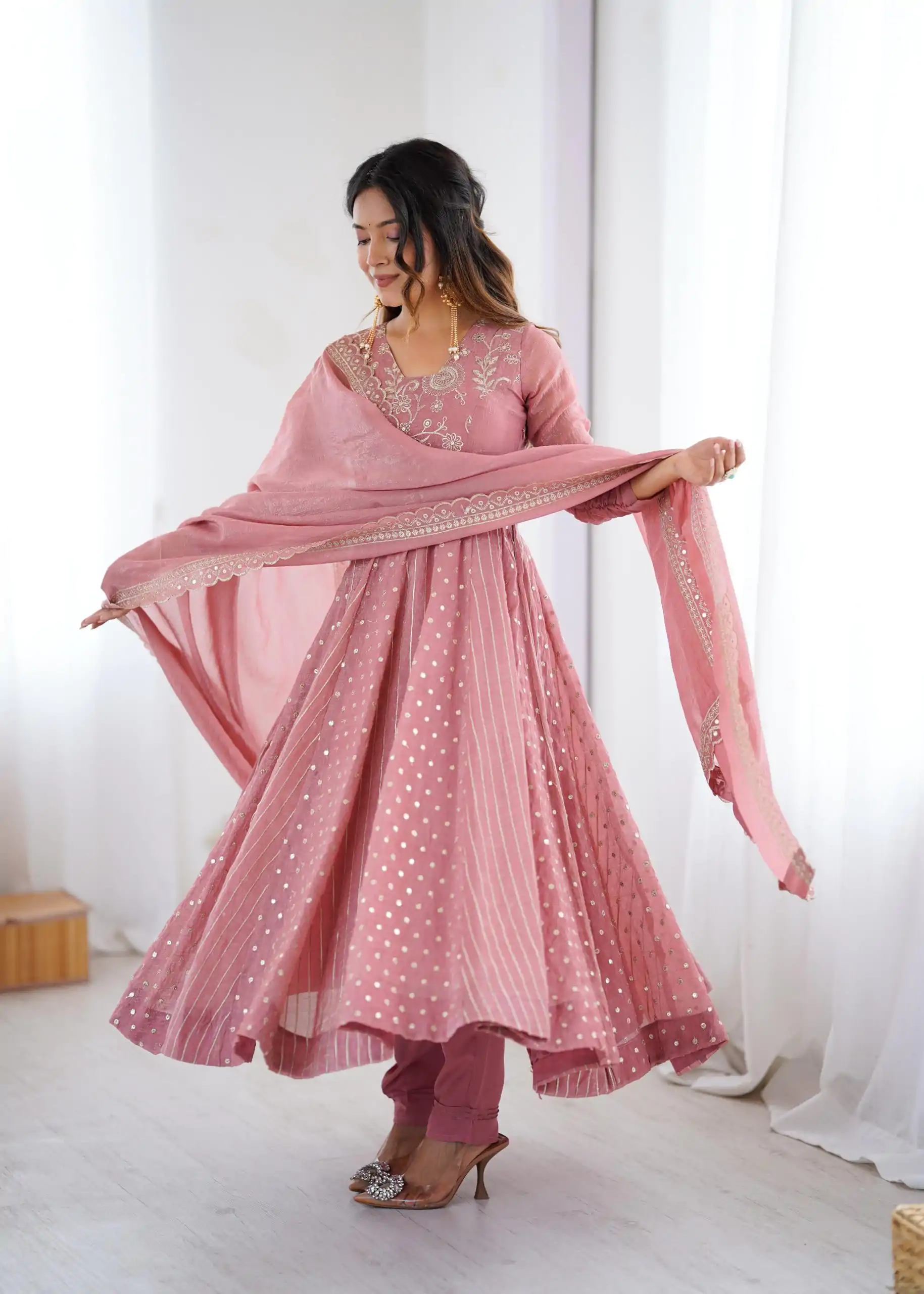 SRK 5293 Peach With Crunchy Silk With Fully Flair with Lace Work & Embroidery Work Anarkali Gown . Introductory Price ₹2149. Delivery 4-6 Worki | Gowns, Bollywood Gowns, Creative Gowns, Designer Gowns, Embroidered Gowns, Party Wear Gowns