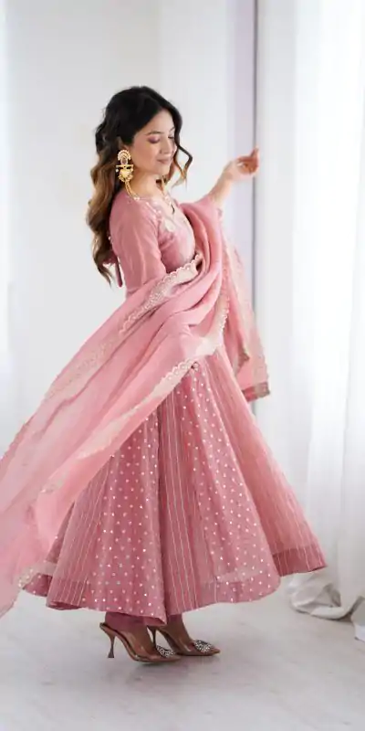 SRK 5293 Peach With Crunchy Silk With Fully Flair with Lace Work & Embroidery Work Anarkali Gown . Introductory Price ₹2149. Delivery 4-6 Worki | Gowns, Bollywood Gowns, Creative Gowns, Designer Gowns, Embroidered Gowns, Party Wear Gowns