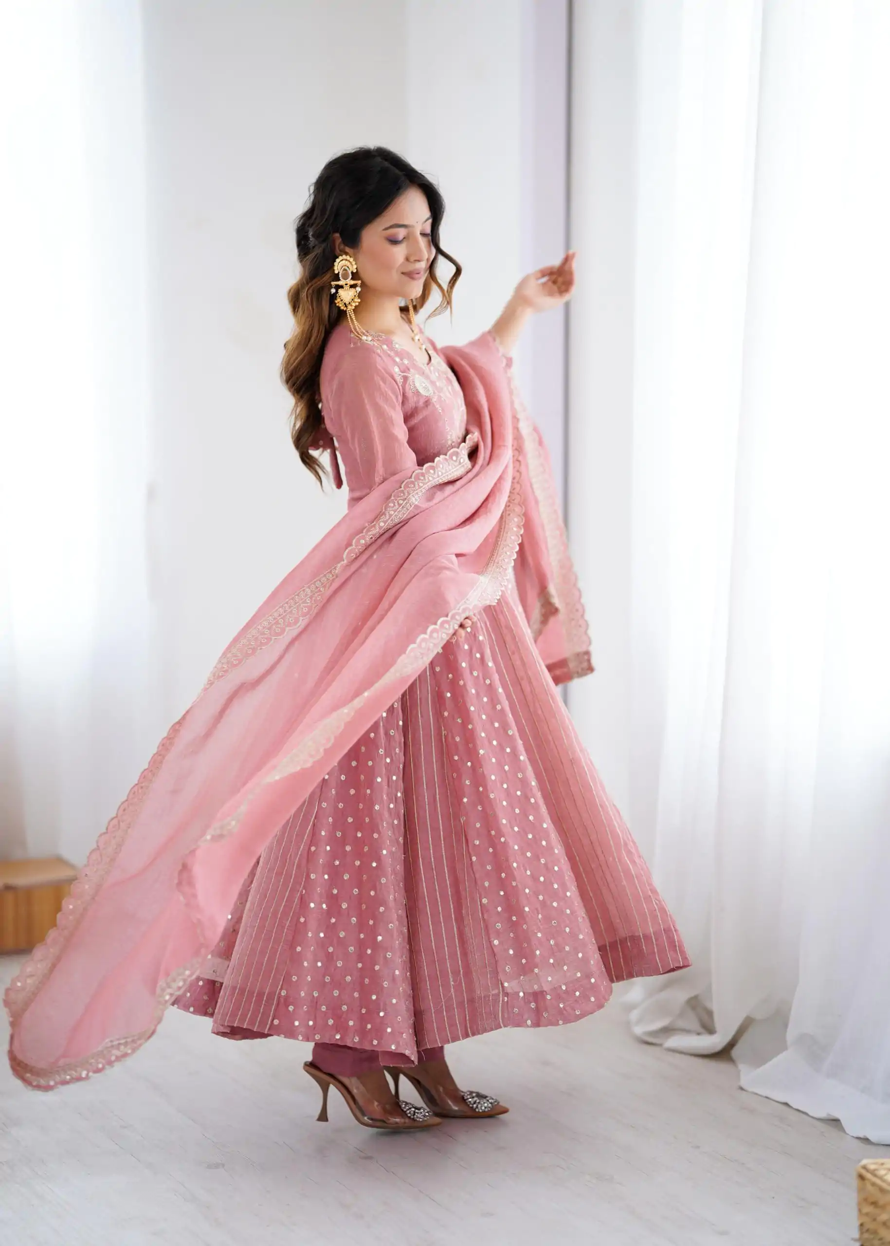 SRK 5293 Peach With Crunchy Silk With Fully Flair with Lace Work & Embroidery Work Anarkali Gown . Introductory Price ₹2149. Delivery 4-6 Worki | Gowns, Bollywood Gowns, Creative Gowns, Designer Gowns, Embroidered Gowns, Party Wear Gowns
