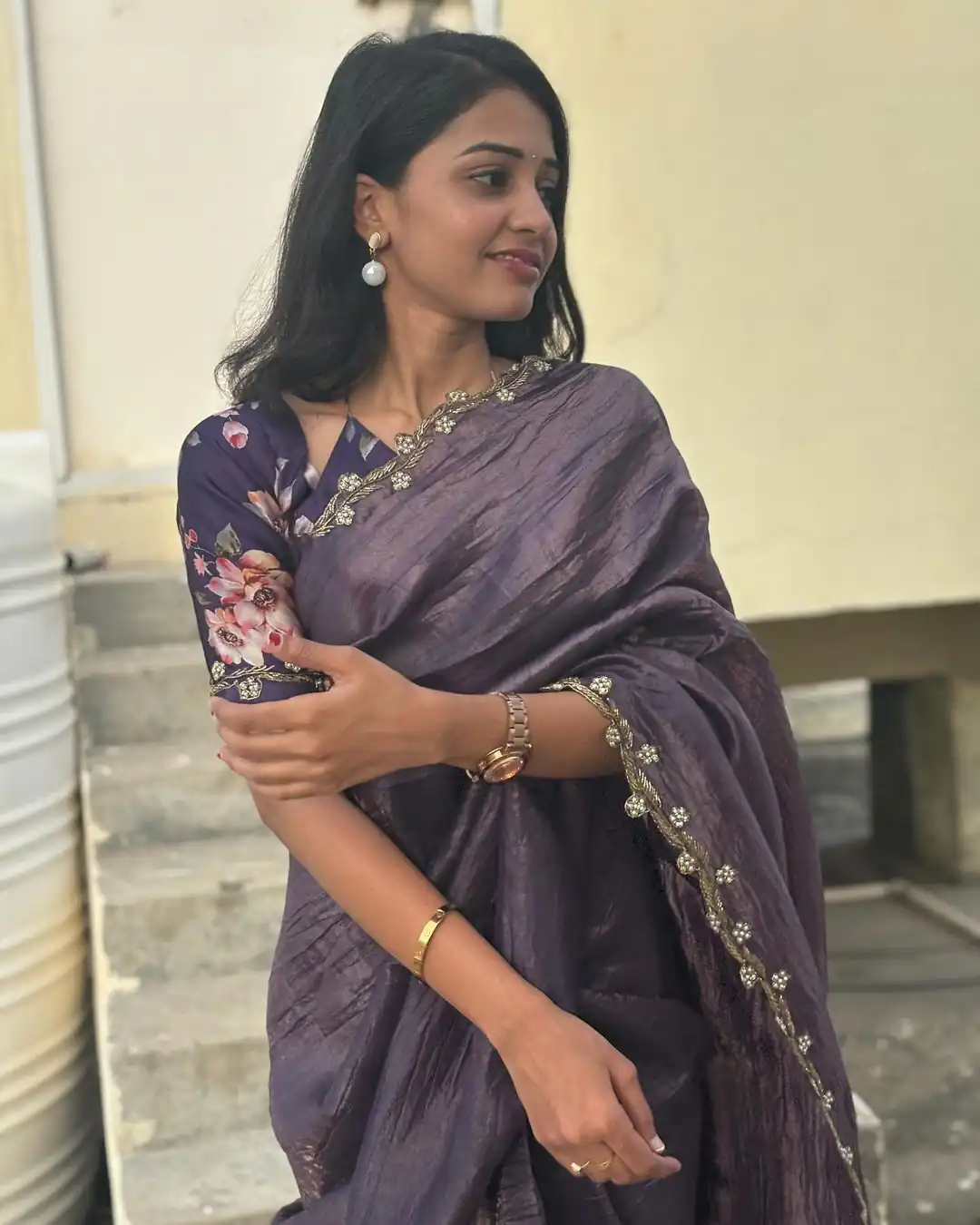 AC Gold Crush Purple Gold Crush with Lace Border & Lace Work Saree . Festive Deal ₹2599. Delivery 4-6 Working Days. Shop now. | Sarees, Bollywood Sarees, Creative Sarees, Designer Sarees, Embroidered Sarees, Ethnic Saree, Modern Digital sarees, Party Wear Sarees