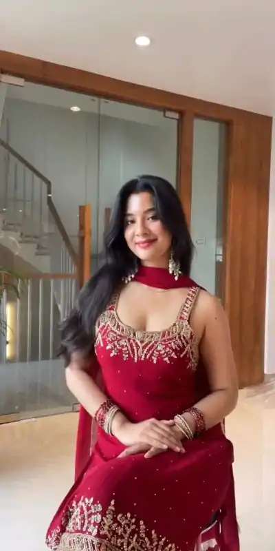 KD 1531 Red Faux Georgette Lace Work Salwar Suit in . Wedding, Party, Festive, Events, Grab it for ₹2399. Delivery 4-6 Working Days. Shop now. | Jump Suits, Tops & Bottoms, Track Suits, Salwar suit, Casual Suits, Creative suits, Designer Suits, Palazzo Suits, Party Wear Suits, Patiala Suits, Straight Suits, Trendy Wear