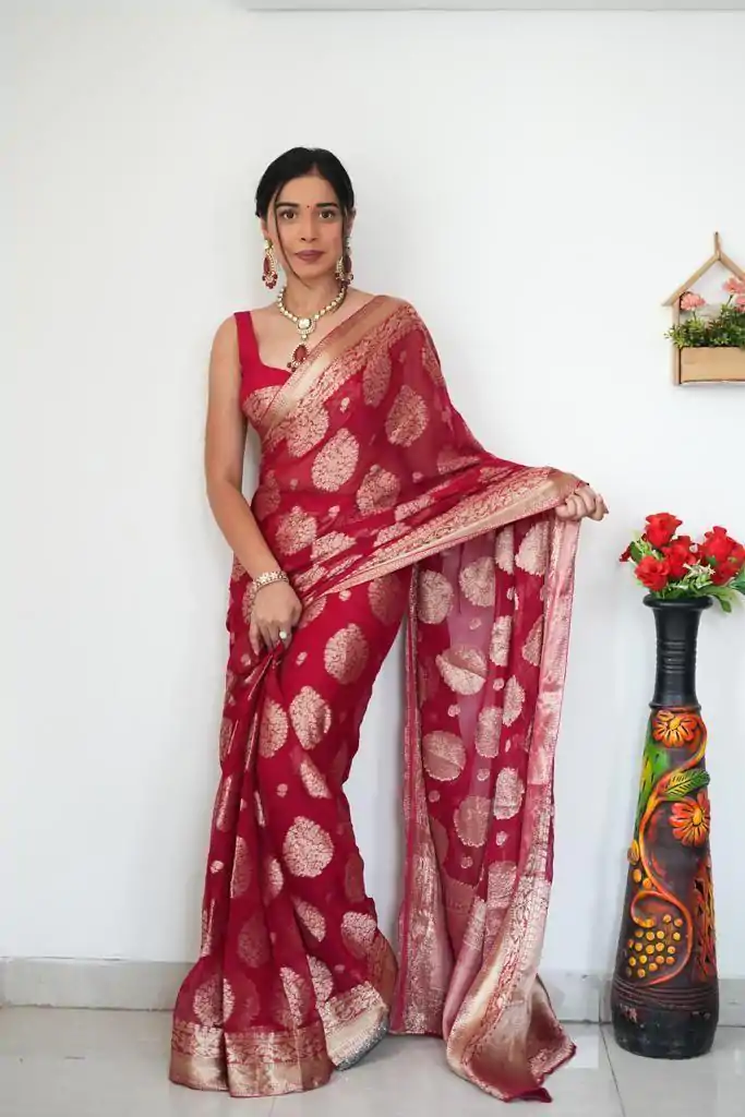 KP 5039 Red Perfect for Soft Lilan Slab Attractive Charm full Saree Wedding, Party, Onam, Engagement, Festival Celebrations . Exclusive Offer ₹1449. | Sarees, Bollywood Sarees, Creative Sarees, Designer Sarees, Embroidered Sarees, Ethnic Saree, Modern Digital sarees, Party Wear Sarees