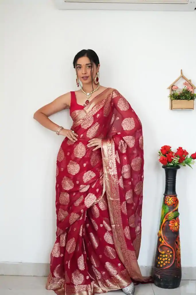 KP 5039 Red Perfect for Soft Lilan Slab Attractive Charm full Saree Wedding, Party, Onam, Engagement, Festival Celebrations . Exclusive Offer ₹1449. | Sarees, Bollywood Sarees, Creative Sarees, Designer Sarees, Embroidered Sarees, Ethnic Saree, Modern Digital sarees, Party Wear Sarees