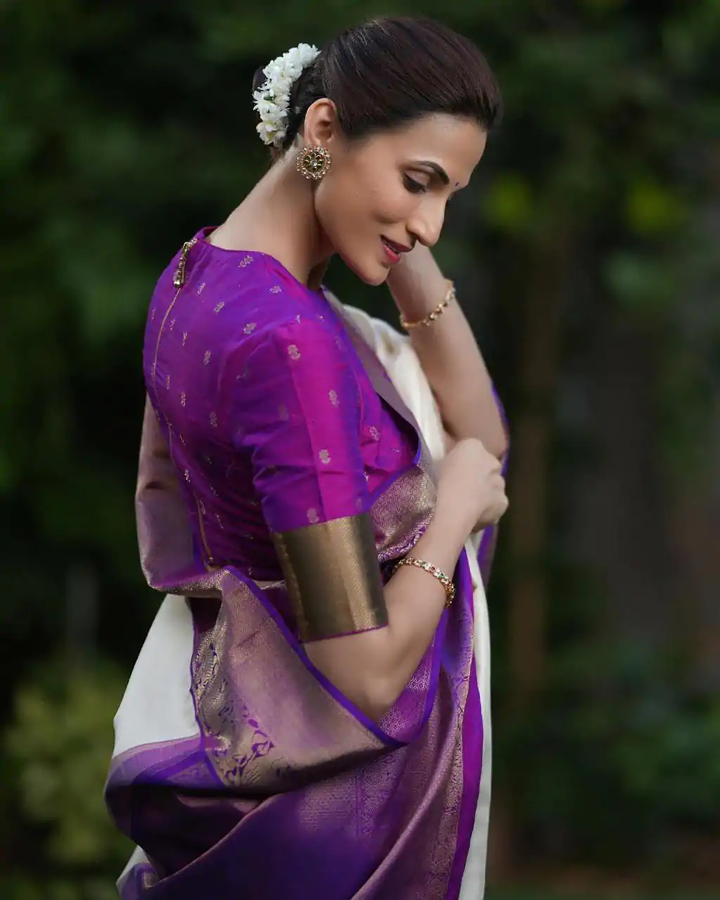 KP 6071 White Color Soft Lichi Silk Cloth Saree With Lace Border & Lace Work. Get it for ₹1449. Delivery 4-6 Working Days. Shop now. | Sarees, Bollywood Sarees, Creative Sarees, Designer Sarees, Embroidered Sarees, Ethnic Saree, Modern Digital sarees, Party Wear Sarees